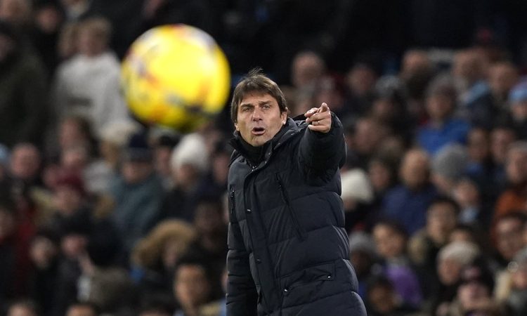 Tottenham išče novega trenerja