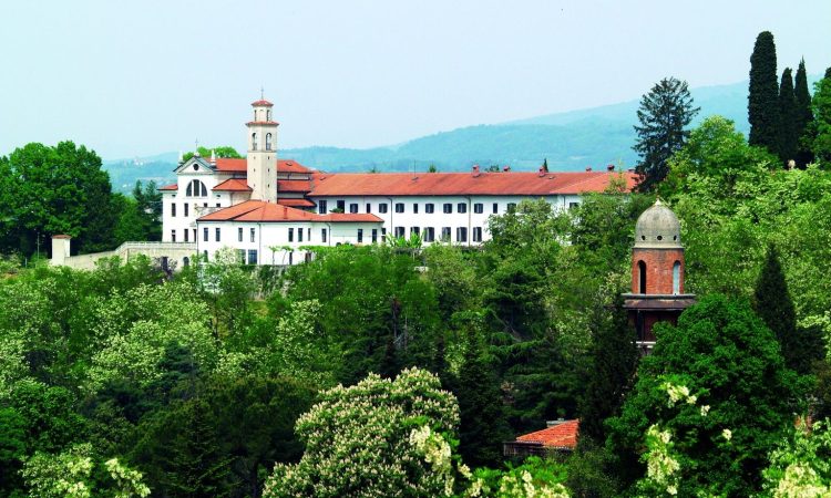 Frančiškanski samostan na Kostanjevici bogatejši za 20 likovnih del