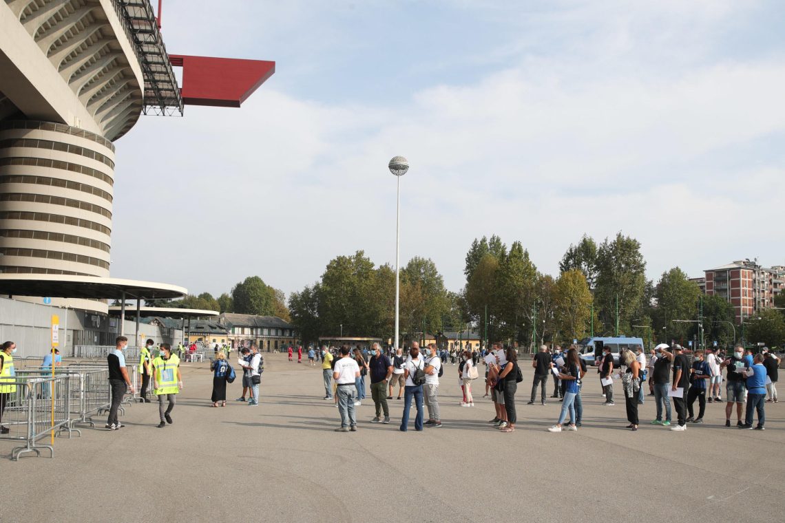 Na San Siru milanski derbi v ligi prvakov