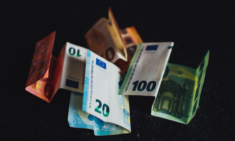Premier Golob za letos napovedal 100-milijonski paket za potrebe upokojencev skozi štiri ukrepe 