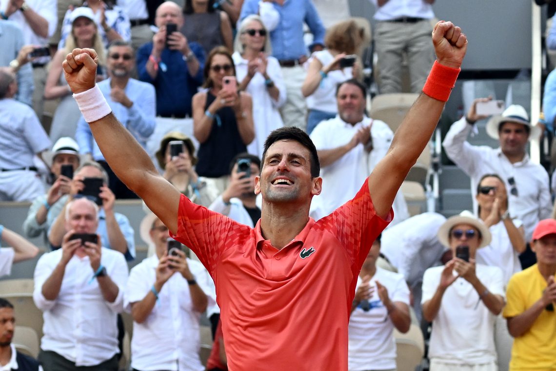 Đokoviću zlat lopar za zgodovinski Roland Garros