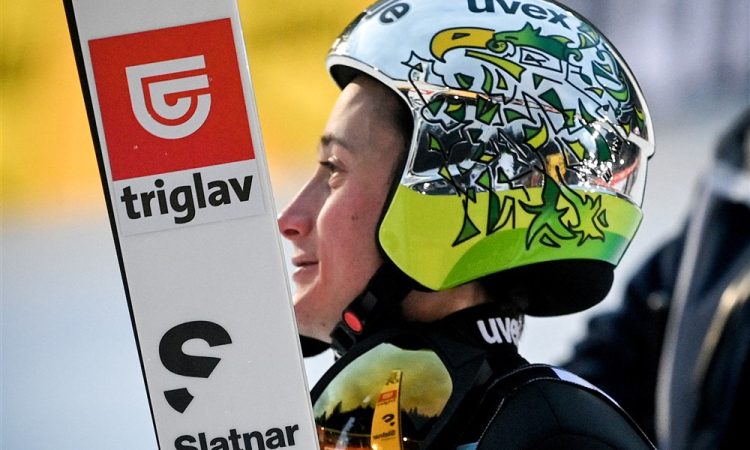 Nika Prevc srebrna na EI v Zakopanah