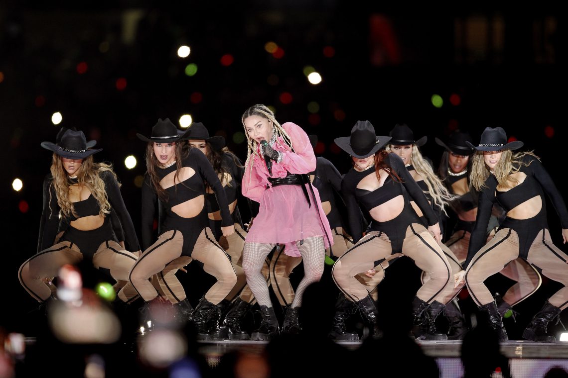 Pop legenda Madonna na poti okrevanja