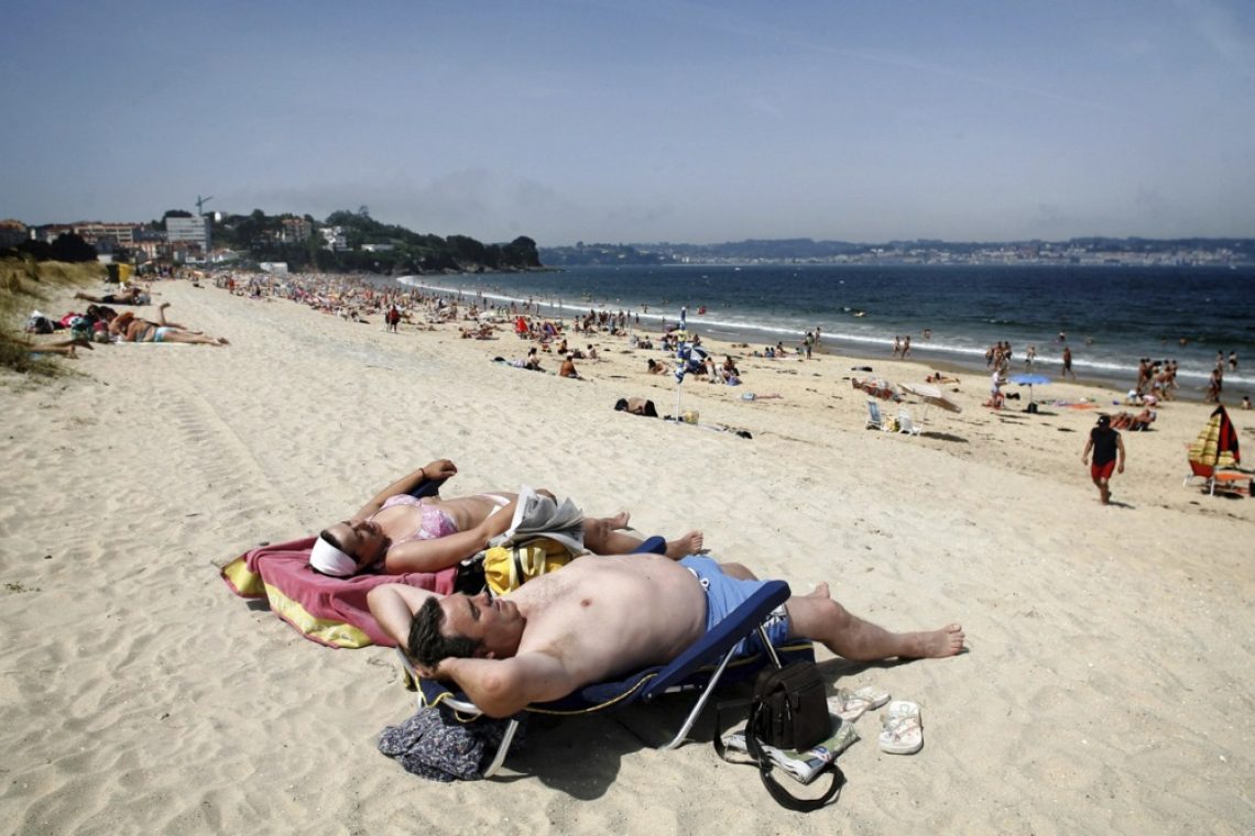 V Španiji vse več mest kaznuje rezervacije na plaži