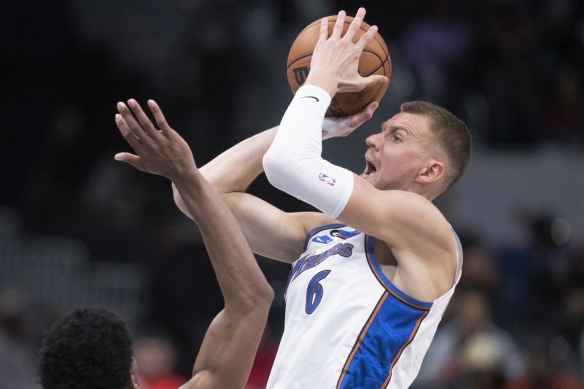 Porzingis zaradi poškodbe brez SP