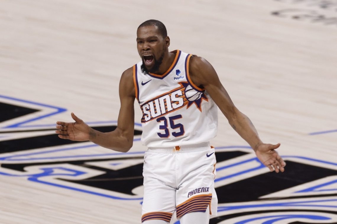 Košarkarji Phoenixa ne popuščajo v boju za končnico NBA