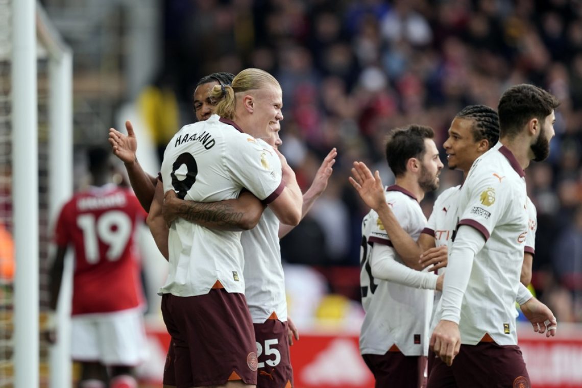City in Arsenal z zmagama ostajata na vrhu