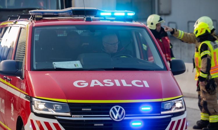 Požar v mariborskem podjetju povzročil za 20.000 evrov škode