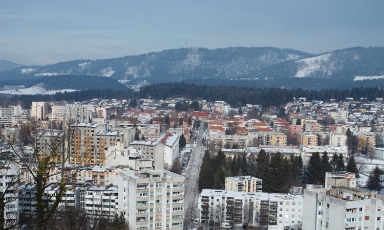 Velenjska občina načrtuje nakup novih stanovanj na območjih Pošta-Paka in Selo