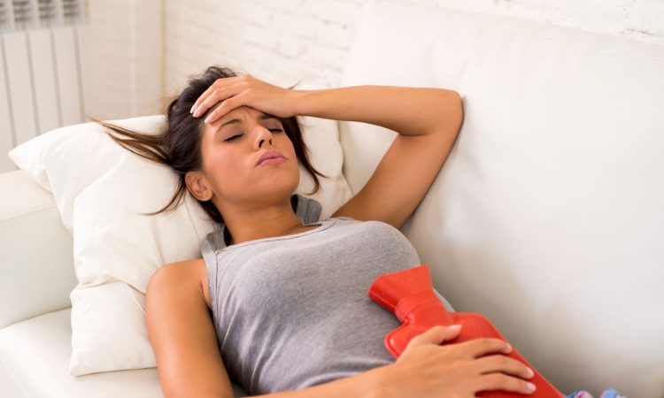 Kamilica kot naravno sredstvo za lajšanje menstrualnih težav