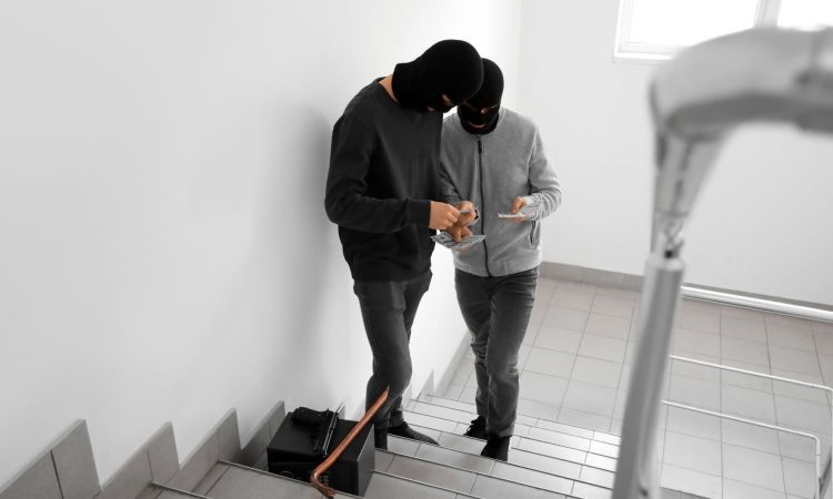 Priporočljiva pozornost ob nenapovedanih obiskih neznancev