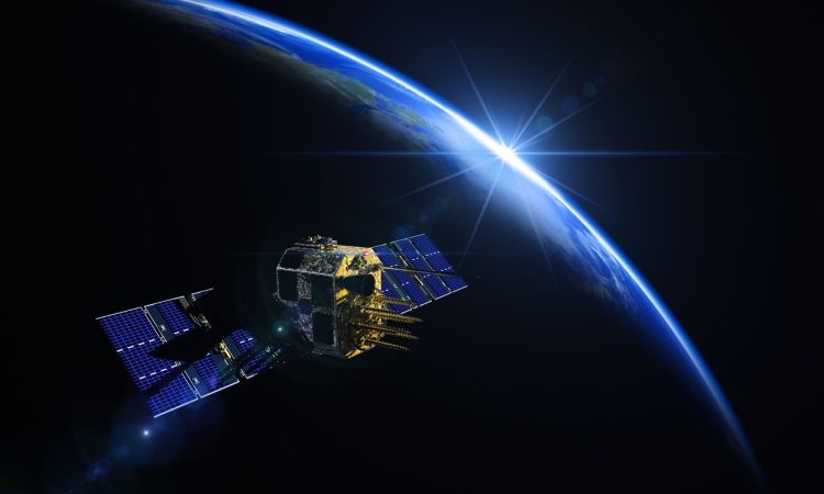 Indija uspešno izstrelila dva satelita v vesolje