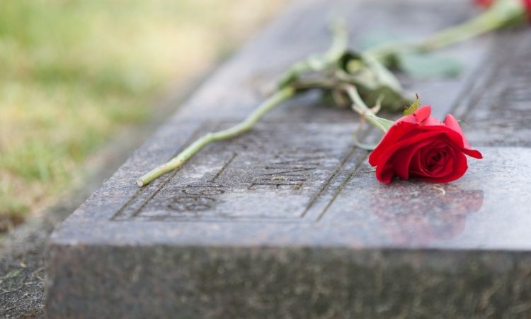 Ljubljanski mestni svetniki o višji ceni grobnine