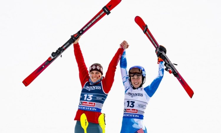 Johnson in Shiffrin zlati v ekipni kombinaciji, deveto mesto za Štuhec in Slokar