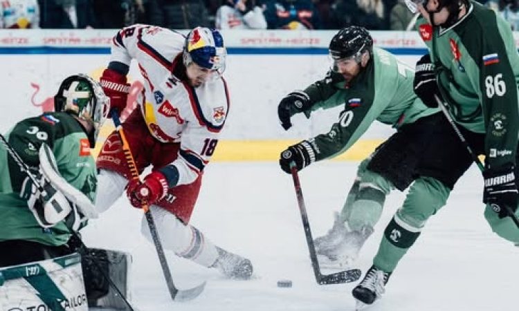 Hokejisti Salzburga so premagali ljubljansko Olimpijo s 3:2.