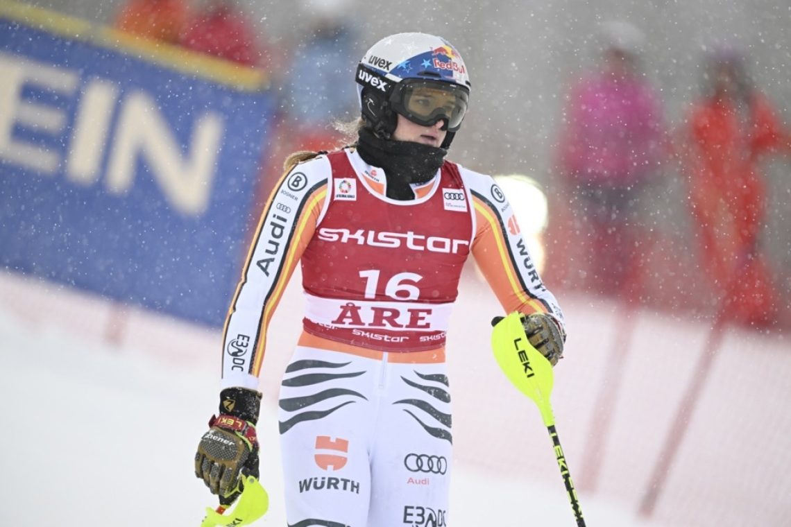 Emma Aicher zmagovalka v La Thuilu, Ilka Štuhec 28.