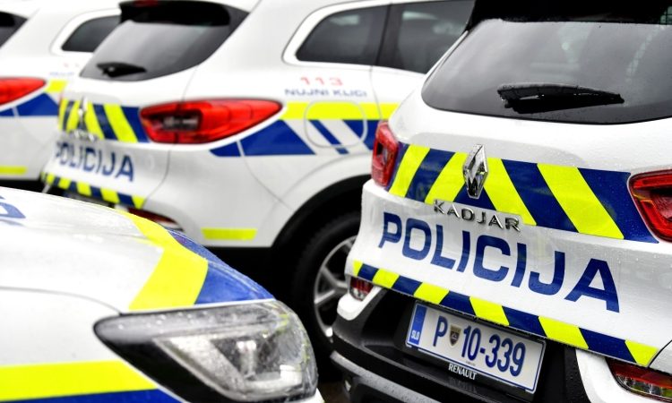 Policija zavrača očitke o političnih zlorabah v primeru poslancev NSi