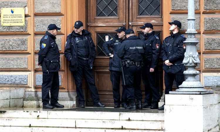 Policija preiskuje, kako je Dodik prečkal mejo
