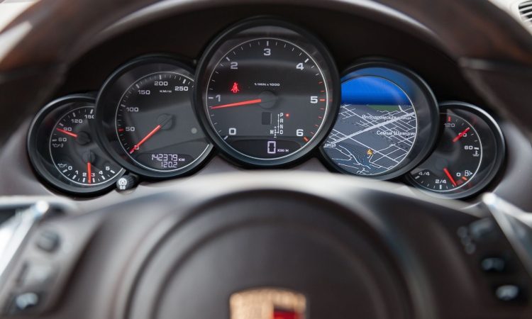 Celjska policista ustavila ukradenega Porscheja in ga vrnila italijanskim lastnikom