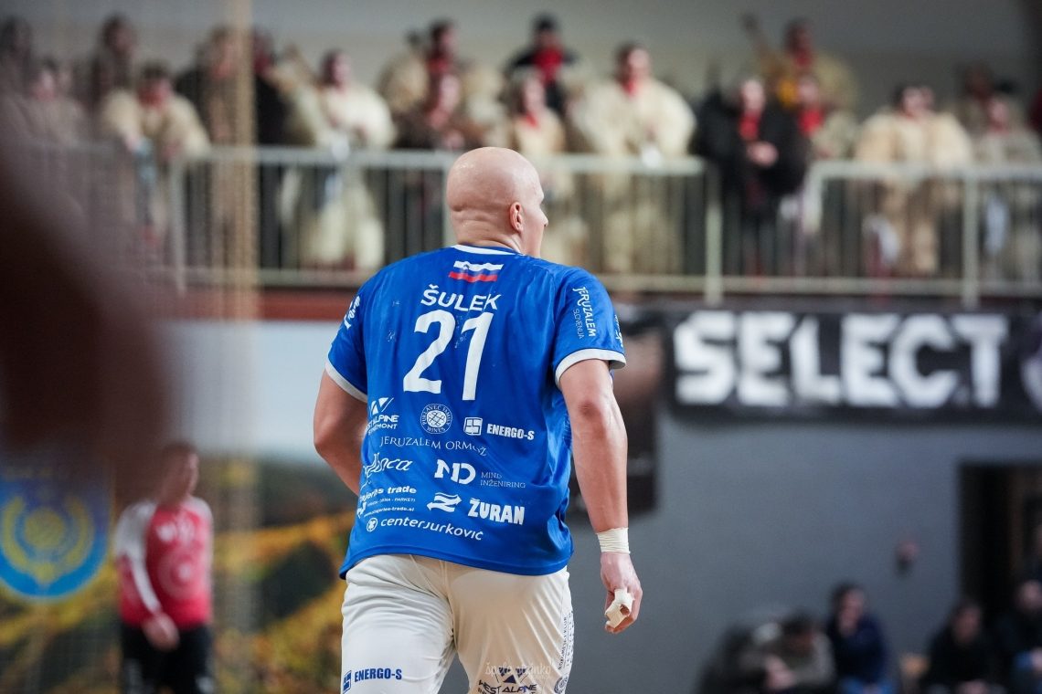 Rokometaši Sviš Cugelj oken Ivančne Gorice so premagali Jeruzalem Ormož s 26:24