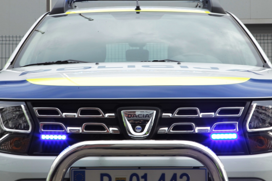 Policisti iz Ljubljanice rešili tri osebe in psa