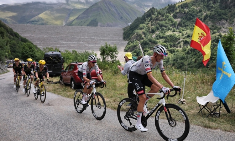 Soler zmagovalec 14. etape, Vingegaard korak bližje skupni zmagi