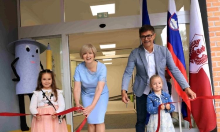 Ravnateljica odstopila zaradi razmer v novi enoti šole