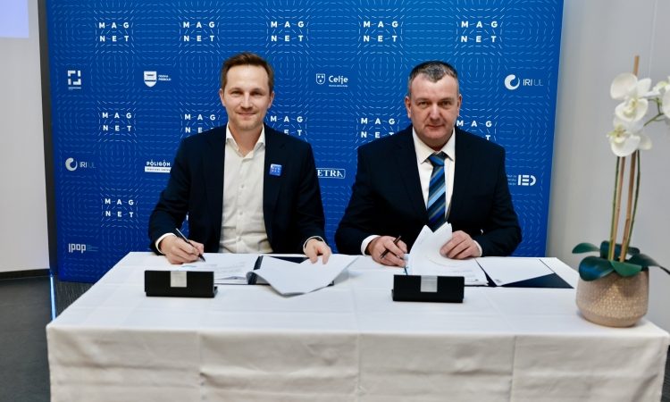 V Celju podpisali pogodbo za izgradnjo enajstih javnih sončnih elektrarn