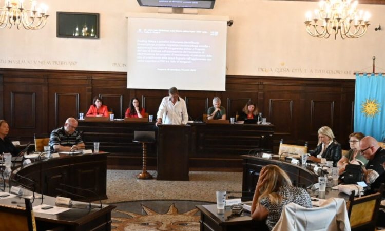 Koper pripravlja kanalizacijo, digitalno preobrazbo in dodatno podporo zdravstvu