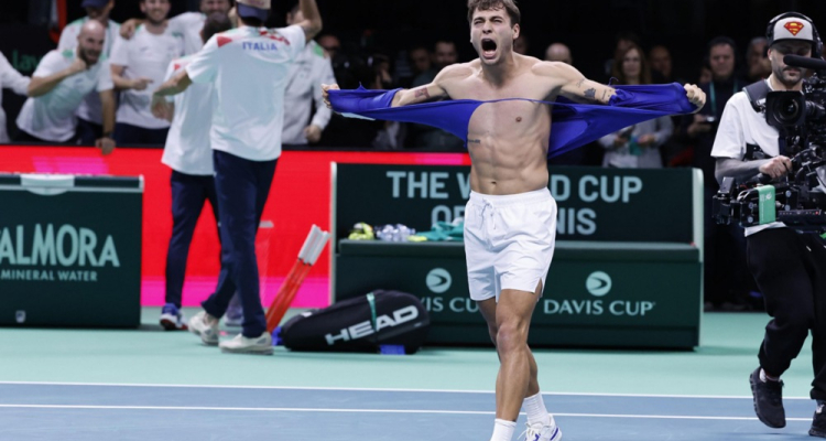 Italijani prvi finalisti Davisovega pokala