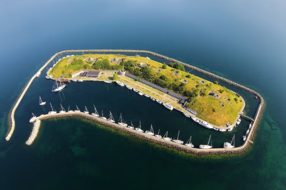 Danski umetni otok Flakfortet naprodaj za deset milijonov evrov